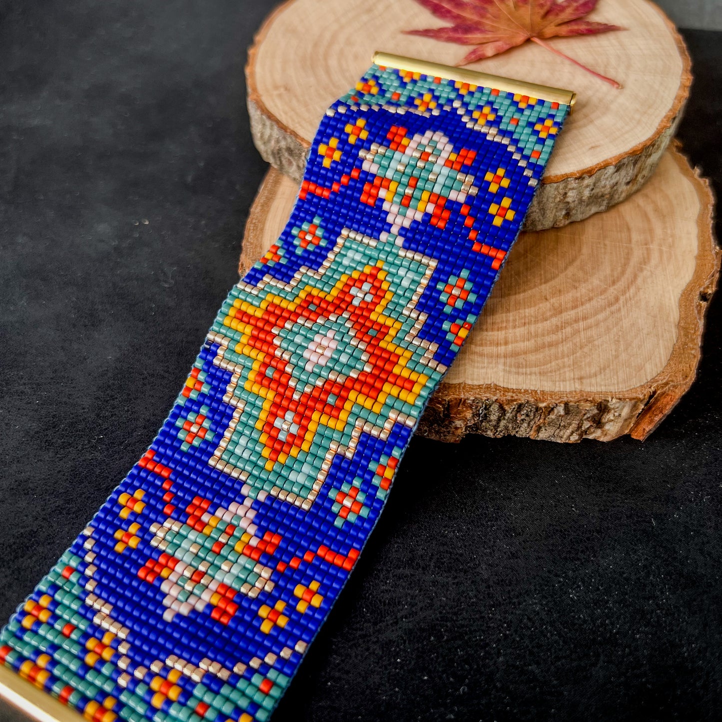 Roxana – Handmade Beaded Bracelet with Persian Carpet-Inspired Design