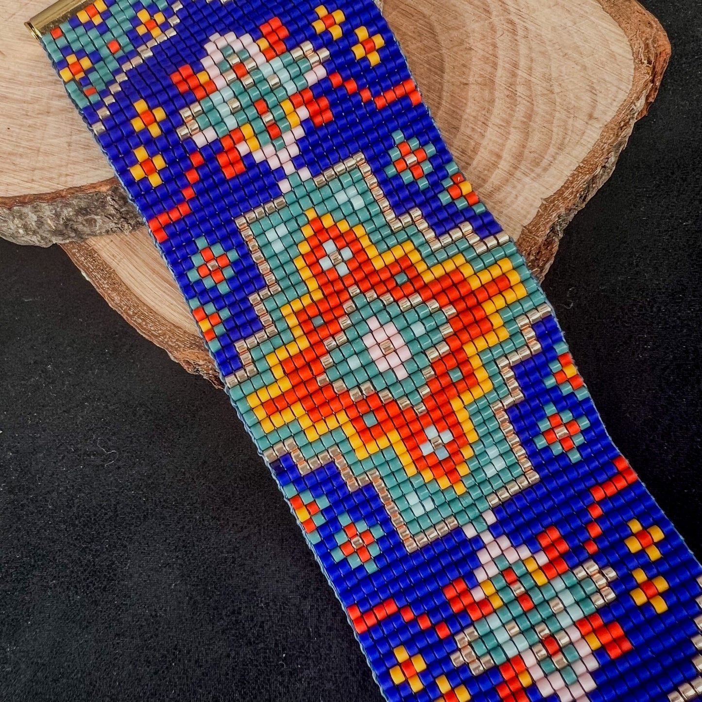 Roxana – Handmade Beaded Bracelet with Persian Carpet-Inspired Design